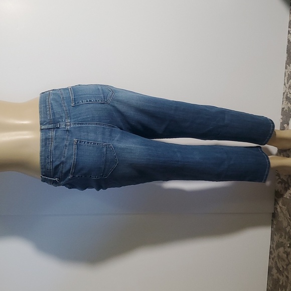 Chico's The So Slimming Girlfriend Cropped Jeans Size 2 - Picture 4 of 14
